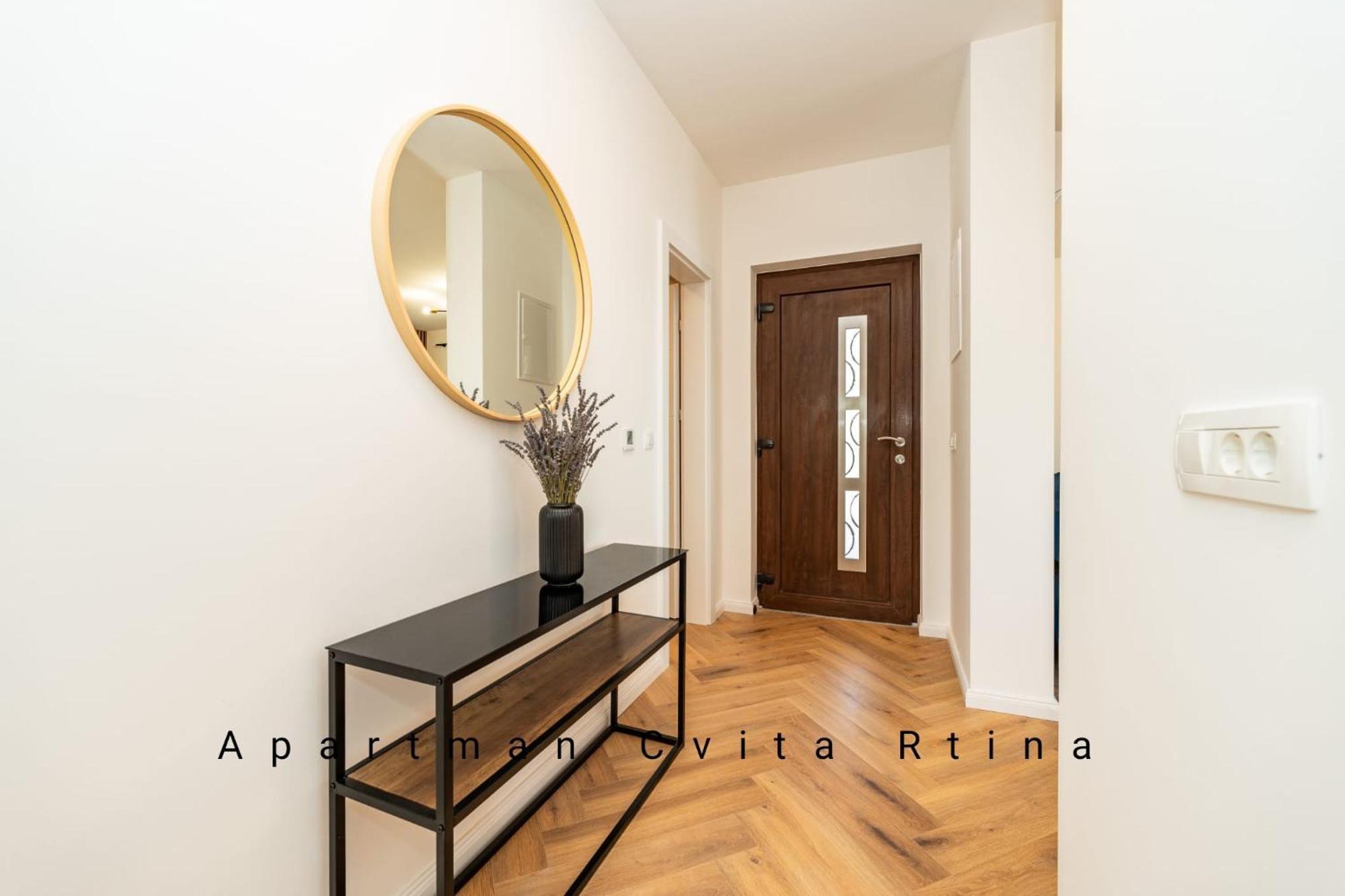 Apartman Cvita 利缇纳 外观 照片