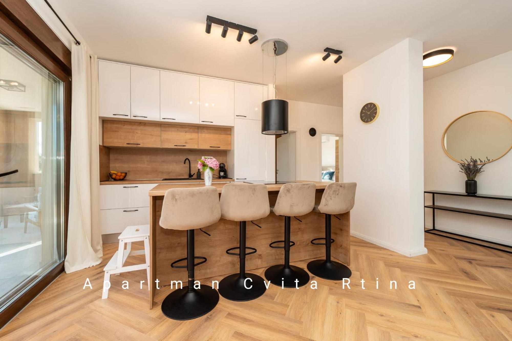 Apartman Cvita 利缇纳 外观 照片