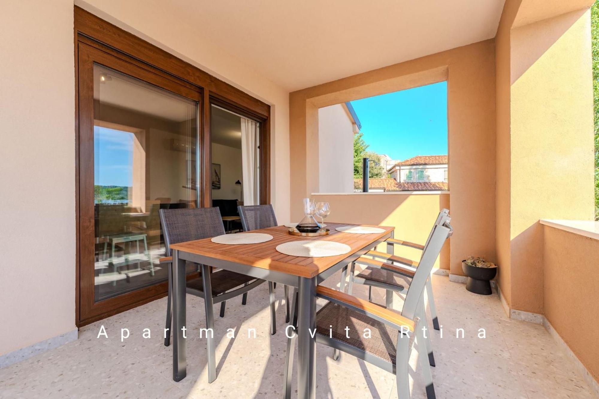 Apartman Cvita 利缇纳 外观 照片